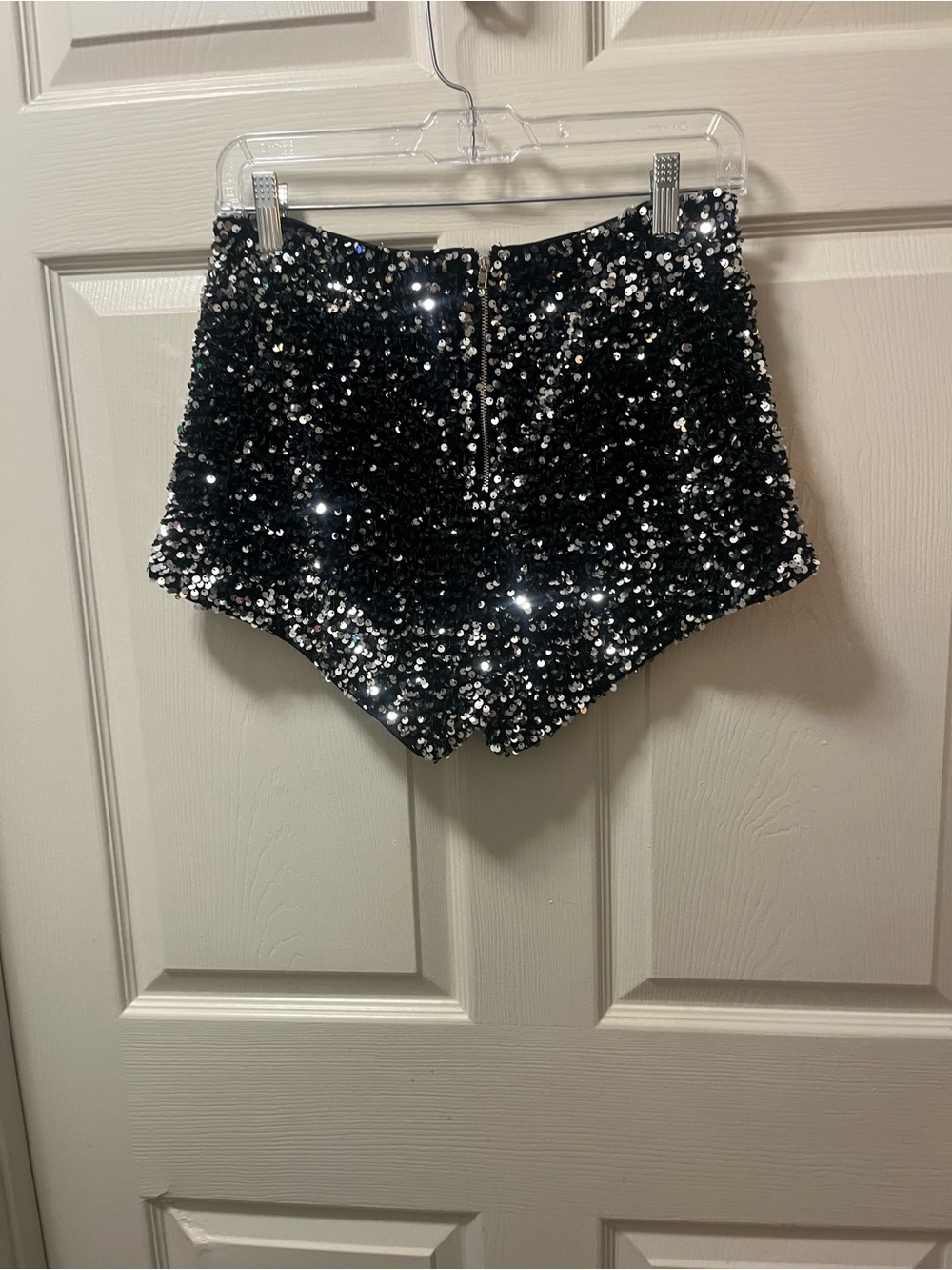 AKIRA Womens M Black Silver Sequin Shorts High Rise Party Club Festival Glam - Picture 3 of 9